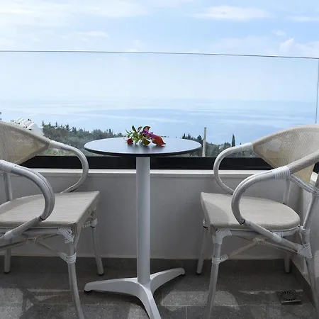 Gogo's Boutique 4* Dhërmi