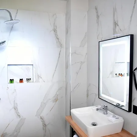 Gogo's Boutique 4* Dhërmi