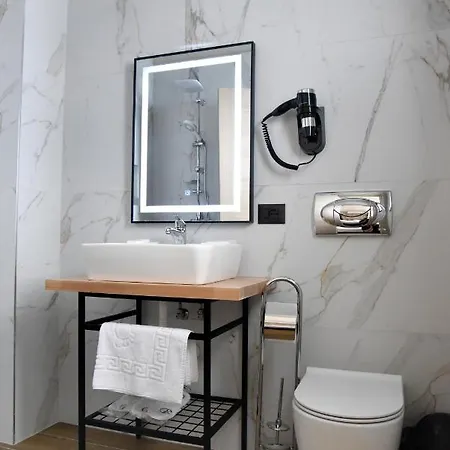 Gogo's Boutique Hotel