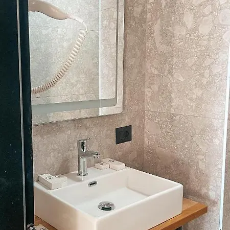 Gogo's Boutique 4* Dhërmi