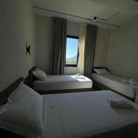 Gogo's Boutique Отель 4*