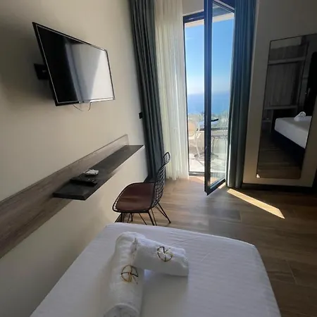 Gogo's Boutique Hotel