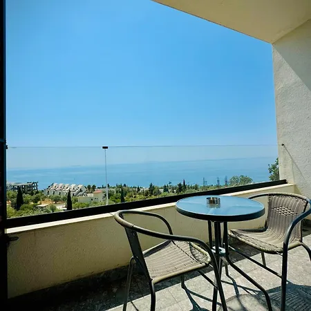 Hotel Gogo's Boutique Dhërmi