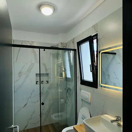 Gogo's Boutique Hotel 4*