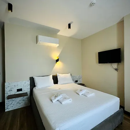 Hotel Gogo's Boutique Dhërmi