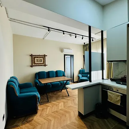 Gogo's Boutique Hotel 4*