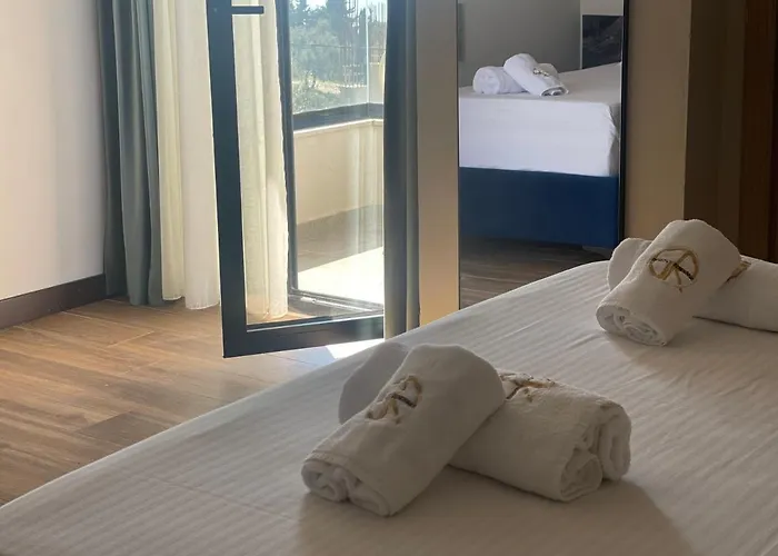 Gogo's Boutique Hotel 4*