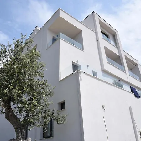 Gogo's Boutique 4* Dhermi