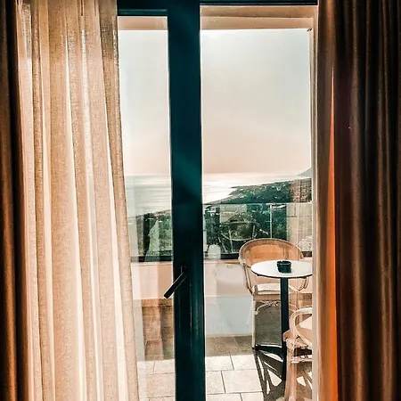 Szálloda Gogo's Boutique Dhërmi