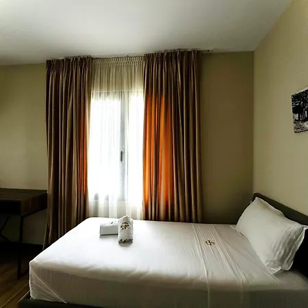 Hotel Gogo's Boutique 4*
