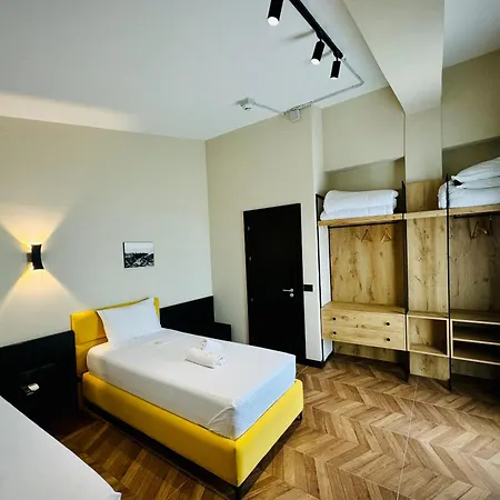 Gogo's Boutique Hotel 4*