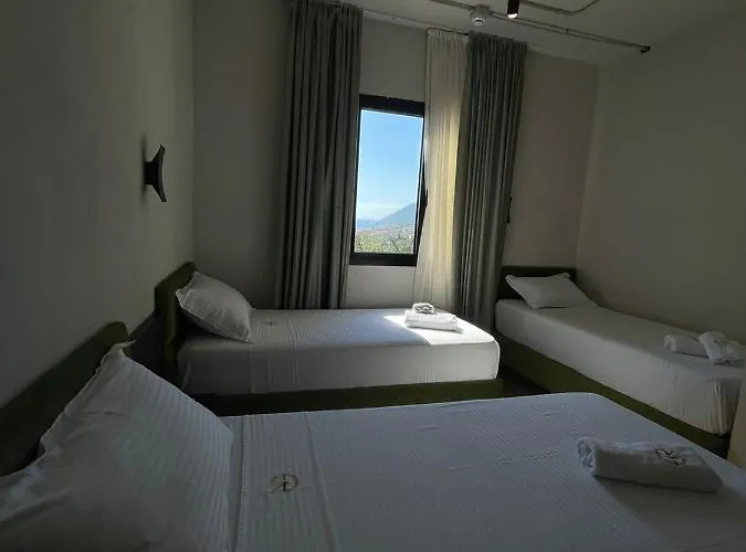 Gogo's Boutique Hotel 4*
