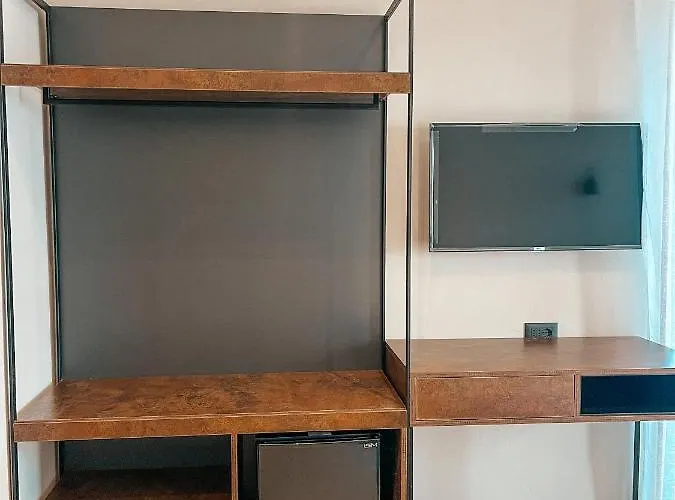 Gogo's Boutique Hotel