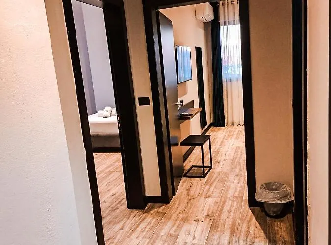 Gogo's Boutique Hotell