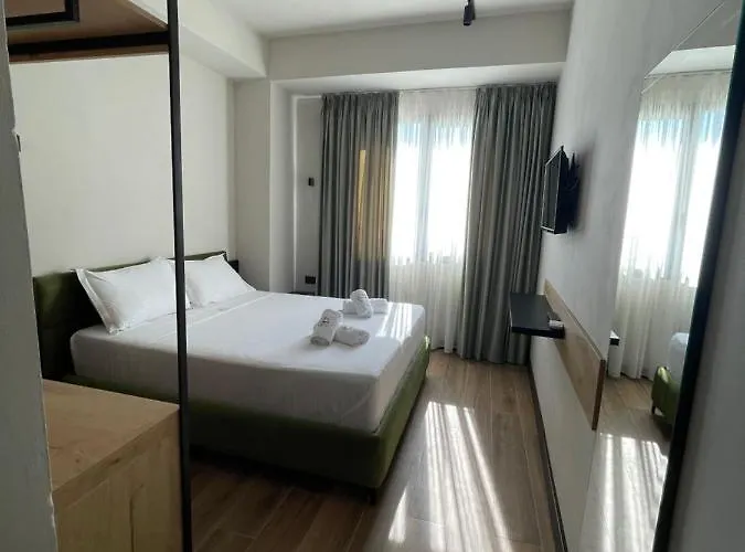 Hotel Gogo's Boutique 4*