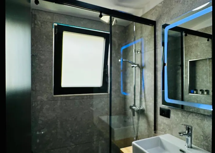 Gogo's Boutique Hotel