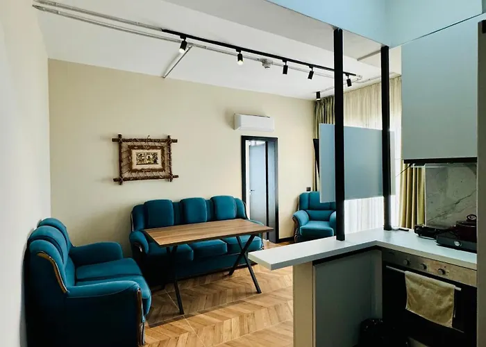 Gogo's Boutique Hotel 4*